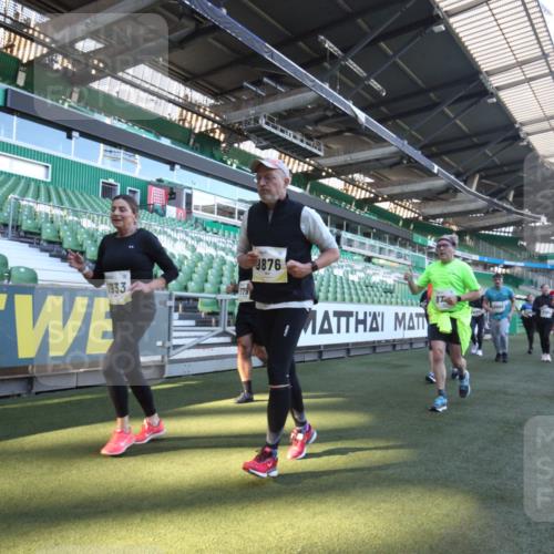 06.10.2024 - 19. swb-Marathon Bremen Yannick Fuchs http://msf.ph/oto/7367325 06.10.2024 10:38:34 Laufen im Stadion 7068, 7079, 7173, 7235, 7248, 7301, 7336, 7348, 7359, 7455, 7517, 7527, 7589, 7592, 7593, 7705, 7791, 7836, 7845, 7933, 7949, 7952, 8134, 8136, 8149, 8164, 8165, 8420, 8422, 8455, 8518, 8519, 8563, 8590, 8591, 8684, 8690, 8714, 8758, 8866, 8876, 8880, 8916, 8926, 8930, 8944, 9062, 9127, 9876 meine-sportfotos.de