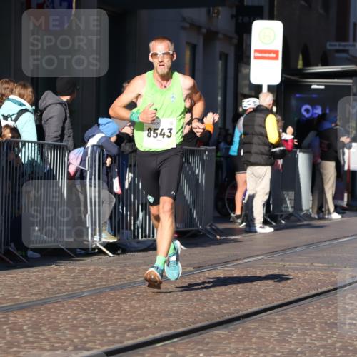 06.10.2024 - 19. swb-Marathon Bremen Strokosch-Dieckow http://msf.ph/oto/7367380 06.10.2024 10:33:37 Laufen 8139, 8423, 8543, 8735, 8750, 8938 meine-sportfotos.de