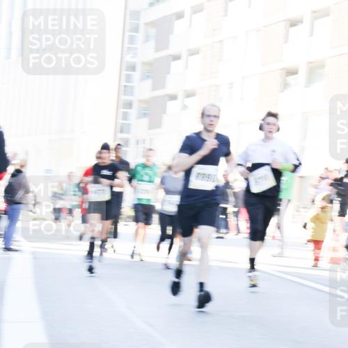 06.10.2024 - 19. swb-Marathon Bremen Matties Gatica Varas http://msf.ph/oto/7367384 06.10.2024 10:42:52 Laufen  meine-sportfotos.de