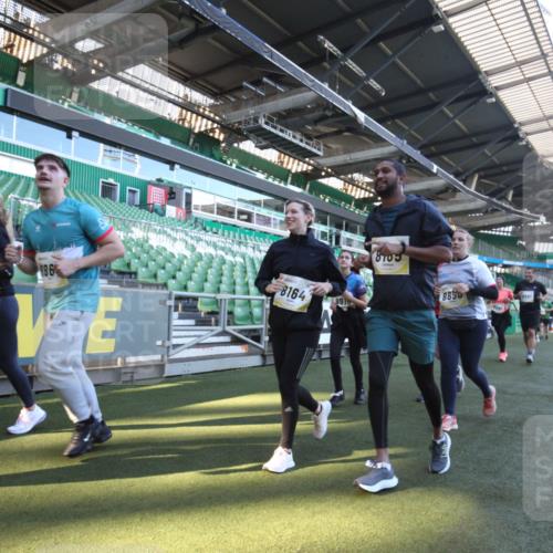 06.10.2024 - 19. swb-Marathon Bremen Yannick Fuchs http://msf.ph/oto/7367389 06.10.2024 10:38:39 Laufen im Stadion 7068, 7079, 7115, 7173, 7219, 7248, 7301, 7336, 7359, 7455, 7517, 7527, 7589, 7592, 7593, 7705, 7791, 7836, 7845, 7933, 7949, 7952, 8126, 8128, 8134, 8135, 8136, 8149, 8164, 8165, 8247, 8420, 8422, 8518, 8519, 8563, 8590, 8591, 8684, 8690, 8714, 8758, 8866, 8876, 8880, 8916, 8930, 8944, 9062, 9113, 9876 meine-sportfotos.de