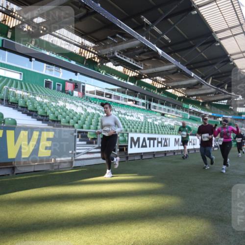 06.10.2024 - 19. swb-Marathon Bremen Yannick Fuchs http://msf.ph/oto/7367450 06.10.2024 10:38:45 Laufen im Stadion 7068, 7115, 7173, 7219, 7248, 7301, 7311, 7324, 7331, 7336, 7359, 7517, 7589, 7592, 7593, 7705, 7791, 7836, 7845, 7933, 7934, 7949, 7952, 8064, 8126, 8128, 8135, 8149, 8164, 8165, 8247, 8420, 8422, 8518, 8519, 8563, 8590, 8591, 8684, 8690, 8714, 8734, 8758, 8855, 8866, 8876, 8880, 8916, 8930, 8950, 9062, 9113, 9876 meine-sportfotos.de