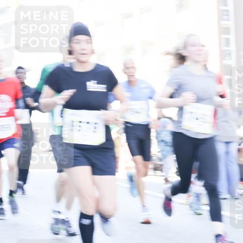 06.10.2024 - 19. swb-Marathon Bremen Matties Gatica Varas http://msf.ph/oto/7367531 06.10.2024 10:42:55 Laufen 15 meine-sportfotos.de