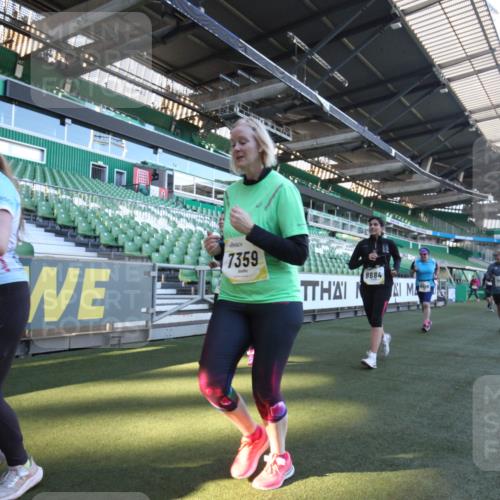 06.10.2024 - 19. swb-Marathon Bremen Yannick Fuchs http://msf.ph/oto/7367575 06.10.2024 10:38:58 Laufen im Stadion 7043, 7068, 7115, 7173, 7219, 7248, 7311, 7324, 7331, 7336, 7359, 7517, 7589, 7592, 7593, 7780, 7781, 7868, 7934, 7952, 8064, 8126, 8128, 8135, 8247, 8353, 8420, 8453, 8518, 8519, 8563, 8590, 8591, 8684, 8734, 8758, 8795, 8855, 8866, 8872, 8930, 8950, 9011, 9062, 9113 meine-sportfotos.de