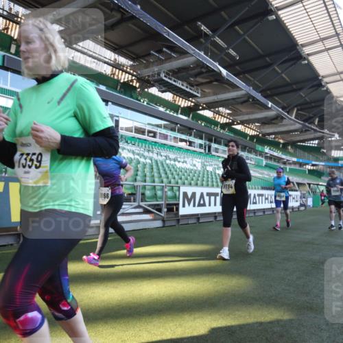 06.10.2024 - 19. swb-Marathon Bremen Yannick Fuchs http://msf.ph/oto/7367587 06.10.2024 10:38:58 Laufen im Stadion 7043, 7068, 7115, 7173, 7219, 7248, 7311, 7324, 7331, 7336, 7359, 7517, 7589, 7592, 7593, 7780, 7781, 7868, 7934, 7952, 8064, 8126, 8128, 8135, 8247, 8353, 8420, 8453, 8518, 8519, 8563, 8590, 8591, 8684, 8734, 8758, 8795, 8855, 8866, 8872, 8930, 8950, 9011, 9062, 9113 meine-sportfotos.de