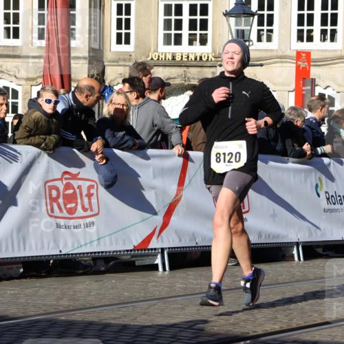 06.10.2024 - 19. swb-Marathon Bremen Strokosch-Dieckow http://msf.ph/oto/7367591 06.10.2024 10:40:47 Ziel 8120, 8180, 8383, 8544, 8642, 9052 meine-sportfotos.de