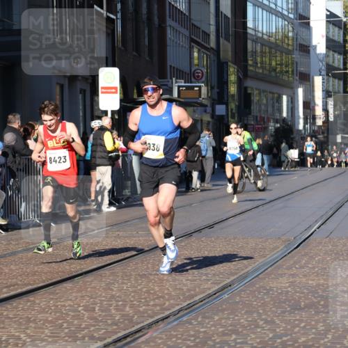 06.10.2024 - 19. swb-Marathon Bremen Strokosch-Dieckow http://msf.ph/oto/7367647 06.10.2024 10:33:52 Laufen 7190, 8423, 8531, 8655, 8750, 8938 meine-sportfotos.de