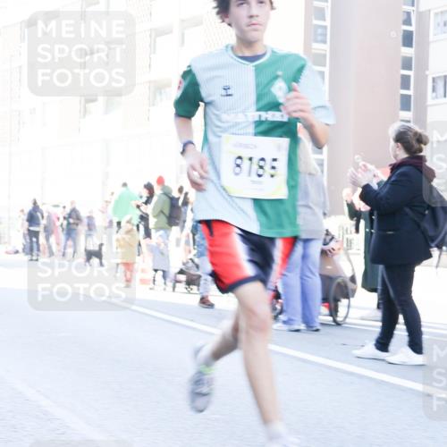 06.10.2024 - 19. swb-Marathon Bremen Matties Gatica Varas http://msf.ph/oto/7367721 06.10.2024 10:43:00 Laufen 8185 meine-sportfotos.de