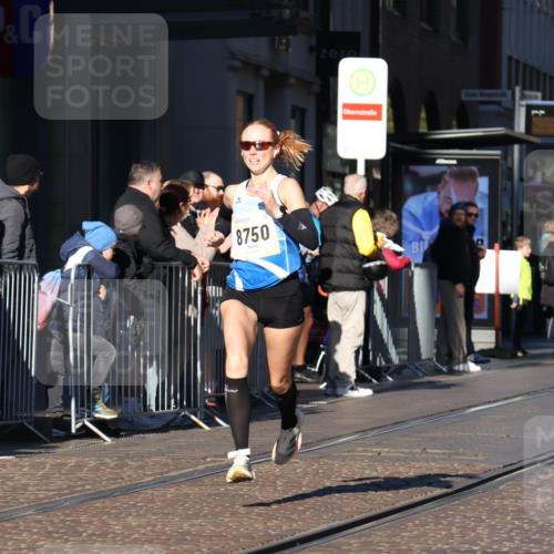 06.10.2024 - 19. swb-Marathon Bremen Strokosch-Dieckow http://msf.ph/oto/7367764 06.10.2024 10:33:57 Laufen 7190, 8531, 8655, 8750 meine-sportfotos.de