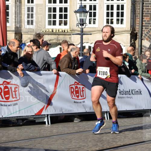 06.10.2024 - 19. swb-Marathon Bremen Strokosch-Dieckow http://msf.ph/oto/7367777 06.10.2024 10:40:50 Ziel 7196, 7743, 8120, 8180, 8329, 8383, 8544, 8642 meine-sportfotos.de