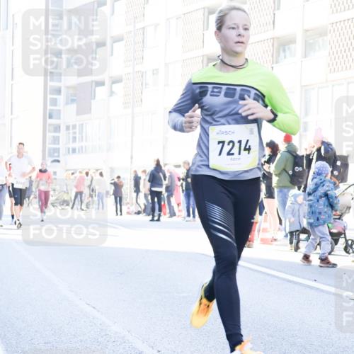 06.10.2024 - 19. swb-Marathon Bremen Matties Gatica Varas http://msf.ph/oto/7367807 06.10.2024 10:43:01 Laufen 7214 meine-sportfotos.de