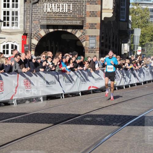 06.10.2024 - 19. swb-Marathon Bremen Luisa Fischer http://msf.ph/oto/7367879 06.10.2024 10:29:29 Ziel 8559 meine-sportfotos.de