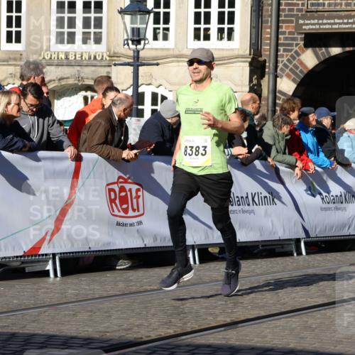 06.10.2024 - 19. swb-Marathon Bremen Strokosch-Dieckow http://msf.ph/oto/7367933 06.10.2024 10:40:59 Ziel 7196, 7743, 7964, 8095, 8329, 8331, 8383, 8642, 8831, 9019 meine-sportfotos.de