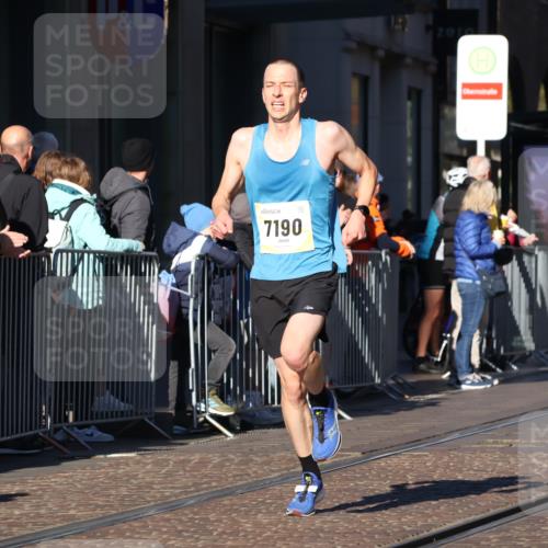 06.10.2024 - 19. swb-Marathon Bremen Strokosch-Dieckow http://msf.ph/oto/7367934 06.10.2024 10:34:14 Laufen 7190, 8442, 8531, 8655, 8681 meine-sportfotos.de