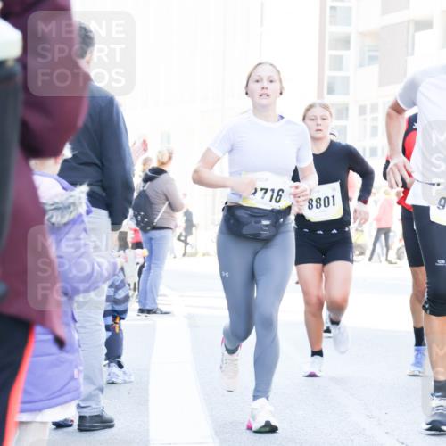 06.10.2024 - 19. swb-Marathon Bremen Matties Gatica Varas http://msf.ph/oto/7367940 06.10.2024 10:43:06 Laufen 2716, 8801, 9 meine-sportfotos.de