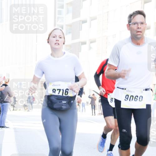 06.10.2024 - 19. swb-Marathon Bremen Matties Gatica Varas http://msf.ph/oto/7367977 06.10.2024 10:43:07 Laufen 2716, 81, 9060 meine-sportfotos.de