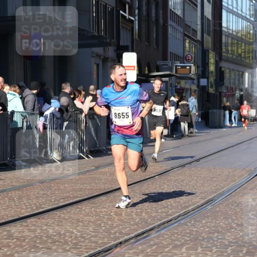 06.10.2024 - 19. swb-Marathon Bremen Strokosch-Dieckow http://msf.ph/oto/7368054 06.10.2024 10:34:25 Laufen 8442, 8531, 8655, 8681, 8791 meine-sportfotos.de