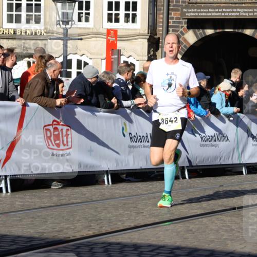 06.10.2024 - 19. swb-Marathon Bremen Strokosch-Dieckow http://msf.ph/oto/7368096 06.10.2024 10:41:02 Ziel 7196, 7743, 7964, 8095, 8329, 8331, 8383, 8642, 8656, 8831, 9019 meine-sportfotos.de