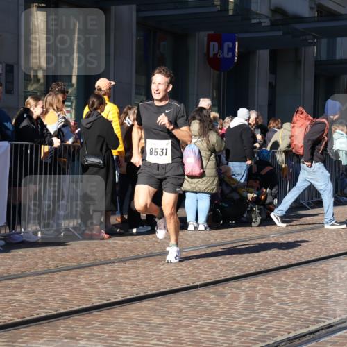 06.10.2024 - 19. swb-Marathon Bremen Strokosch-Dieckow http://msf.ph/oto/7368182 06.10.2024 10:34:29 Laufen 8442, 8531, 8655, 8681, 8791, 8983 meine-sportfotos.de
