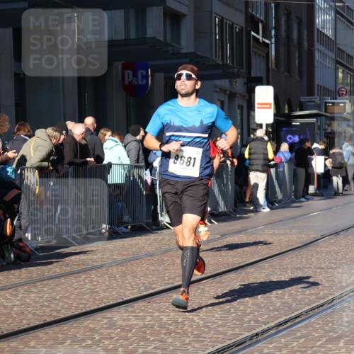 06.10.2024 - 19. swb-Marathon Bremen Strokosch-Dieckow http://msf.ph/oto/7368333 06.10.2024 10:34:39 Laufen 8442, 8577, 8681, 8791, 8983 meine-sportfotos.de