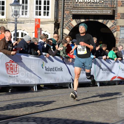 06.10.2024 - 19. swb-Marathon Bremen Strokosch-Dieckow http://msf.ph/oto/7368357 06.10.2024 10:41:07 Ziel 7196, 7743, 7964, 8095, 8329, 8331, 8571, 8656, 8831, 9019 meine-sportfotos.de