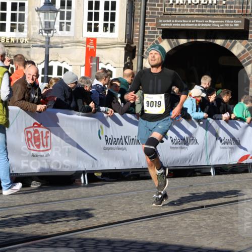 06.10.2024 - 19. swb-Marathon Bremen Strokosch-Dieckow http://msf.ph/oto/7368441 06.10.2024 10:41:07 Ziel 7196, 7743, 7964, 8095, 8329, 8331, 8571, 8656, 8831, 9019 meine-sportfotos.de