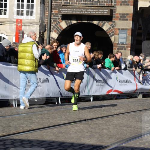 06.10.2024 - 19. swb-Marathon Bremen Strokosch-Dieckow http://msf.ph/oto/7368612 06.10.2024 10:41:09 Ziel 7196, 7743, 7964, 8095, 8329, 8331, 8571, 8656, 8831, 9019 meine-sportfotos.de