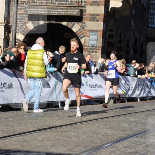 06.10.2024 - 19. swb-Marathon Bremen Strokosch-Dieckow http://msf.ph/oto/7368735 06.10.2024 10:41:11 Ziel 7964, 8095, 8331, 8571, 8656, 8831, 9019 meine-sportfotos.de