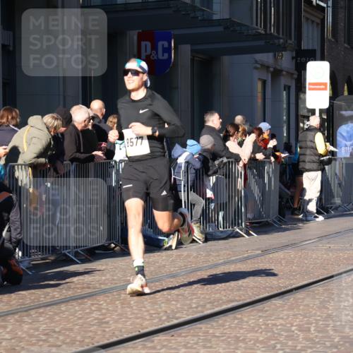 06.10.2024 - 19. swb-Marathon Bremen Strokosch-Dieckow http://msf.ph/oto/7368768 06.10.2024 10:35:08 Laufen 7098, 8577, 8983 meine-sportfotos.de