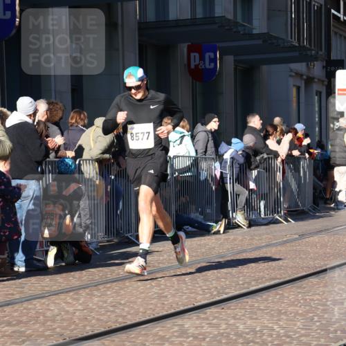 06.10.2024 - 19. swb-Marathon Bremen Strokosch-Dieckow http://msf.ph/oto/7368780 06.10.2024 10:35:08 Laufen 7098, 8577, 8983 meine-sportfotos.de