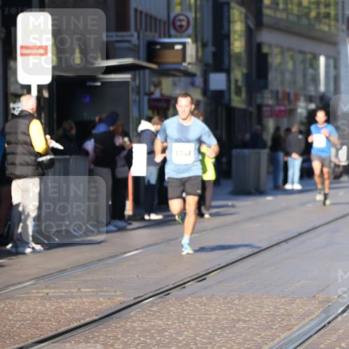 06.10.2024 - 19. swb-Marathon Bremen Strokosch-Dieckow http://msf.ph/oto/7368975 06.10.2024 10:35:47 Laufen 8657, 8788, 8825, 8948 meine-sportfotos.de