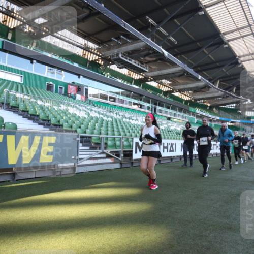 06.10.2024 - 19. swb-Marathon Bremen Yannick Fuchs http://msf.ph/oto/7369153 06.10.2024 10:42:12 Laufen im Stadion 7096, 7097, 7163, 7291, 7309, 7422, 7426, 7483, 7497, 7676, 7712, 7755, 7795, 7866, 7901, 8087, 8299, 8307, 8344, 8386, 8387, 8482, 8503, 8527, 8528, 8669, 8692, 8706, 8882, 8886, 8887, 8917, 8942, 8959, 8976, 9045, 9998 meine-sportfotos.de