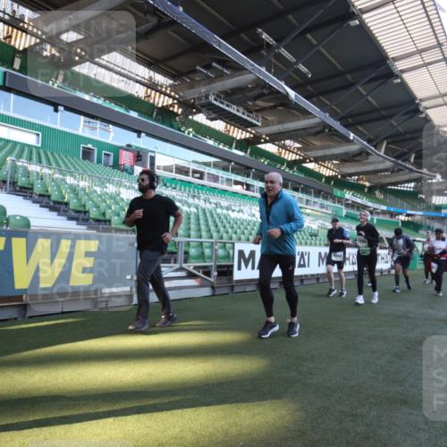 06.10.2024 - 19. swb-Marathon Bremen Yannick Fuchs http://msf.ph/oto/7369189 06.10.2024 10:42:15 Laufen im Stadion 7096, 7097, 7163, 7291, 7309, 7422, 7426, 7483, 7497, 7676, 7712, 7755, 7795, 7866, 7901, 8087, 8299, 8307, 8344, 8386, 8387, 8503, 8528, 8669, 8692, 8706, 8882, 8886, 8887, 8917, 8942, 8959, 8976, 9045, 9998 meine-sportfotos.de