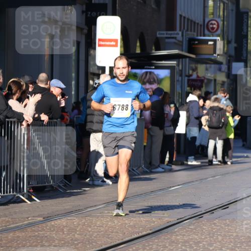 06.10.2024 - 19. swb-Marathon Bremen Strokosch-Dieckow http://msf.ph/oto/7369225 06.10.2024 10:35:56 Laufen 8657, 8788, 8825, 8948, 9105 meine-sportfotos.de