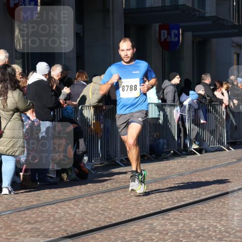06.10.2024 - 19. swb-Marathon Bremen Strokosch-Dieckow http://msf.ph/oto/7369320 06.10.2024 10:35:59 Laufen 8657, 8788, 8825, 8955, 9105 meine-sportfotos.de