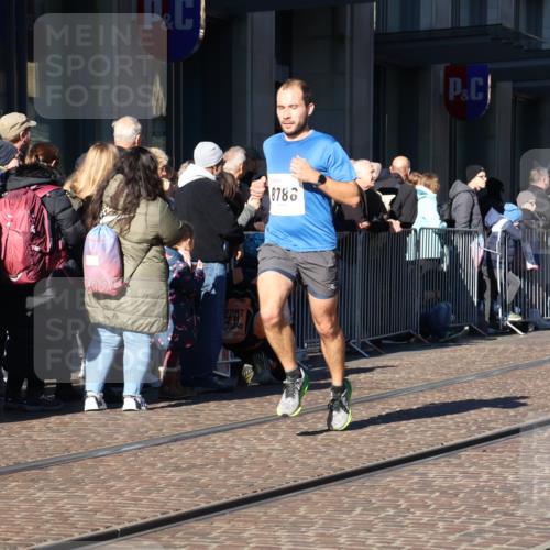 06.10.2024 - 19. swb-Marathon Bremen Strokosch-Dieckow http://msf.ph/oto/7369333 06.10.2024 10:35:59 Laufen 8657, 8788, 8825, 8955, 9105 meine-sportfotos.de