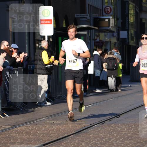06.10.2024 - 19. swb-Marathon Bremen Strokosch-Dieckow http://msf.ph/oto/7369424 06.10.2024 10:36:14 Laufen 7719, 8657, 8825, 8955, 9105 meine-sportfotos.de