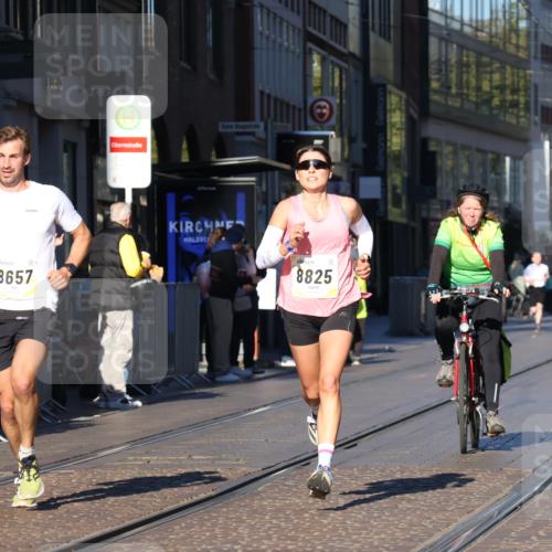 06.10.2024 - 19. swb-Marathon Bremen Strokosch-Dieckow http://msf.ph/oto/7369454 06.10.2024 10:36:16 Laufen 7719, 8657, 8825, 8955, 9105 meine-sportfotos.de