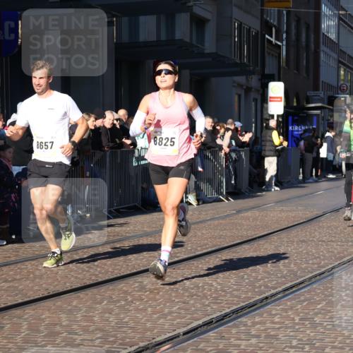 06.10.2024 - 19. swb-Marathon Bremen Strokosch-Dieckow http://msf.ph/oto/7369586 06.10.2024 10:36:18 Laufen 7719, 8657, 8825, 8955, 9105 meine-sportfotos.de