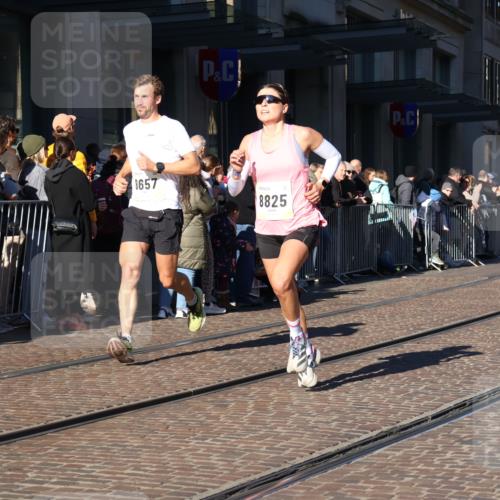 06.10.2024 - 19. swb-Marathon Bremen Strokosch-Dieckow http://msf.ph/oto/7369618 06.10.2024 10:36:18 Laufen 7719, 8657, 8825, 8955, 9105 meine-sportfotos.de