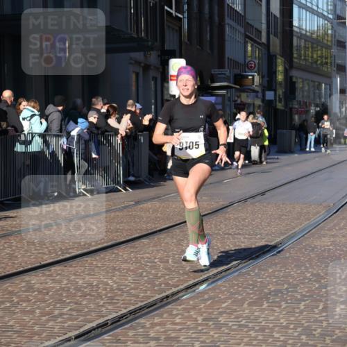 06.10.2024 - 19. swb-Marathon Bremen Strokosch-Dieckow http://msf.ph/oto/7369779 06.10.2024 10:36:27 Laufen 7719, 8955, 9105 meine-sportfotos.de