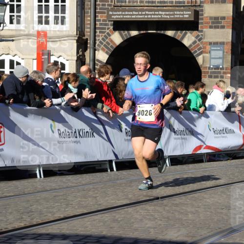 06.10.2024 - 19. swb-Marathon Bremen Strokosch-Dieckow http://msf.ph/oto/7369880 06.10.2024 10:41:58 Ziel 7033, 7081, 7579, 7605, 8000, 8441, 8992, 9026, 9064, 9082 meine-sportfotos.de