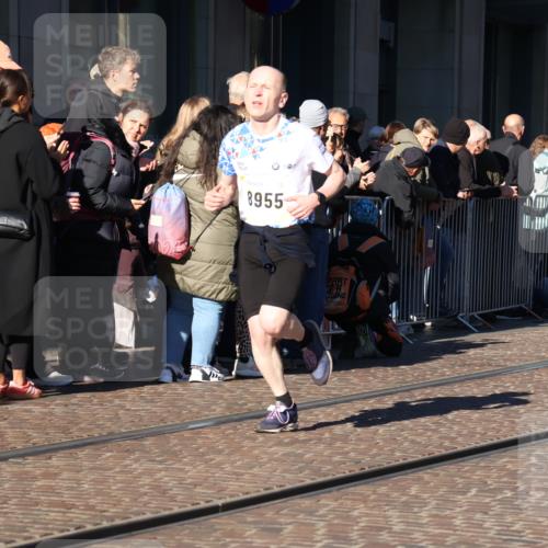 06.10.2024 - 19. swb-Marathon Bremen Strokosch-Dieckow http://msf.ph/oto/7369959 06.10.2024 10:36:34 Laufen 7230, 7719, 8093, 8955 meine-sportfotos.de