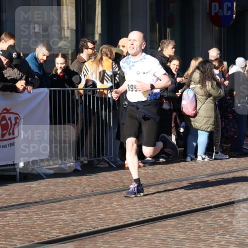 06.10.2024 - 19. swb-Marathon Bremen Strokosch-Dieckow http://msf.ph/oto/7369966 06.10.2024 10:36:35 Laufen 7230, 7719, 8093, 8292, 8955 meine-sportfotos.de