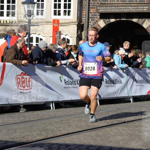 06.10.2024 - 19. swb-Marathon Bremen Strokosch-Dieckow http://msf.ph/oto/7370009 06.10.2024 10:41:58 Ziel 7033, 7081, 7579, 7605, 8000, 8441, 8992, 9026, 9064, 9082 meine-sportfotos.de
