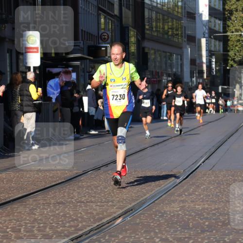 06.10.2024 - 19. swb-Marathon Bremen Strokosch-Dieckow http://msf.ph/oto/7370105 06.10.2024 10:37:04 Laufen 7230, 7376, 7646, 7839, 7963, 8093, 8292, 8397, 8755, 8797, 8937 meine-sportfotos.de