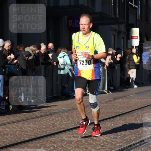 06.10.2024 - 19. swb-Marathon Bremen Strokosch-Dieckow http://msf.ph/oto/7370168 06.10.2024 10:37:06 Laufen 7230, 7376, 7646, 7839, 7963, 8093, 8292, 8397, 8755, 8797, 8937 meine-sportfotos.de
