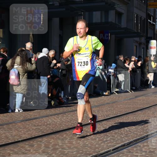 06.10.2024 - 19. swb-Marathon Bremen Strokosch-Dieckow http://msf.ph/oto/7370185 06.10.2024 10:37:06 Laufen 7230, 7376, 7646, 7839, 7963, 8093, 8292, 8397, 8755, 8797, 8937 meine-sportfotos.de