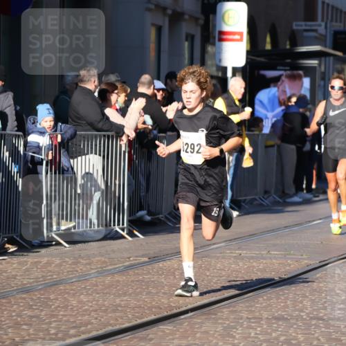 06.10.2024 - 19. swb-Marathon Bremen Strokosch-Dieckow http://msf.ph/oto/7370254 06.10.2024 10:37:11 Laufen 7230, 7376, 7646, 7839, 7963, 8292, 8397, 8755, 8797, 8937 meine-sportfotos.de