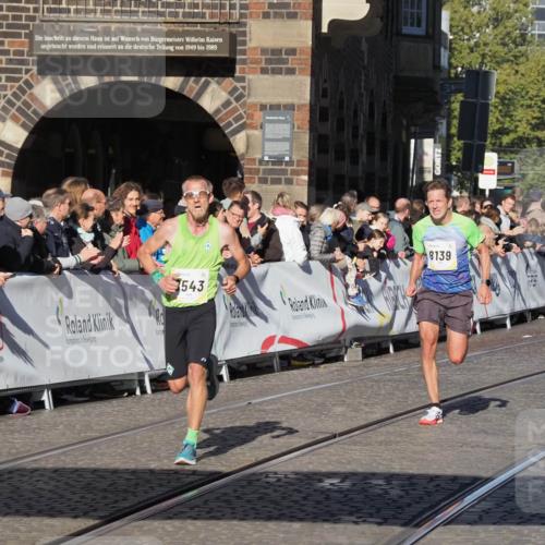 06.10.2024 - 19. swb-Marathon Bremen Luisa Fischer http://msf.ph/oto/7370320 06.10.2024 10:33:51 Ziel 8139, 8543, 8664, 8735 meine-sportfotos.de