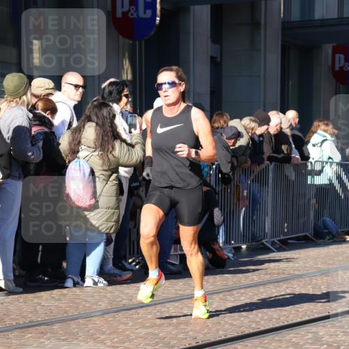 06.10.2024 - 19. swb-Marathon Bremen Strokosch-Dieckow http://msf.ph/oto/7370403 06.10.2024 10:37:15 Laufen 7376, 7646, 7839, 7963, 8292, 8397, 8631, 8755, 8797, 8937 meine-sportfotos.de